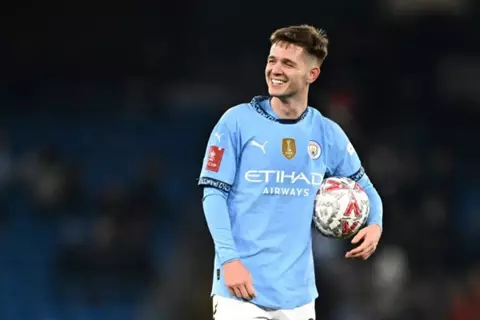 رومانو: نوتنجهام يحسم صفقة نجم مانشستر سيتي